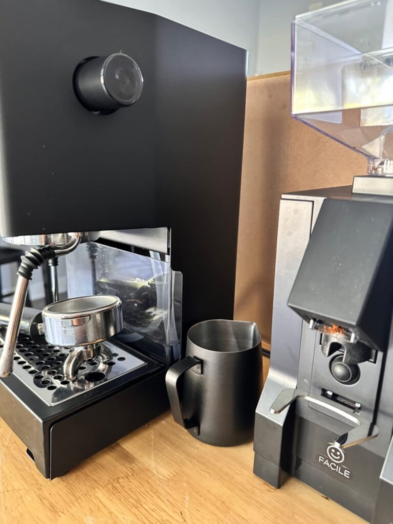 Apexstone Espresso Milk Frothing Pitcher 20 oz, Espresso Steaming Pitcher  20 oz, Coffee Milk Frothing Cup, Coffee Steaming Pitcher 20 oz/600 ml